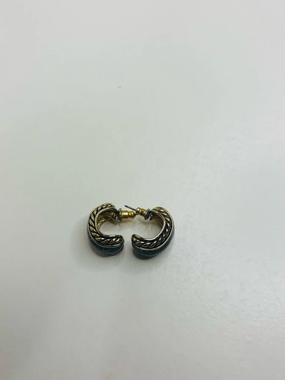 Vintage Gold Tone Rope Twist J Hoop Earrings Black Galaxy Enamel Sparkle Hoops